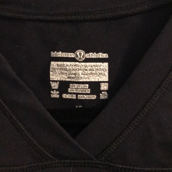 Lululemon black tank - Picture 2 of 4